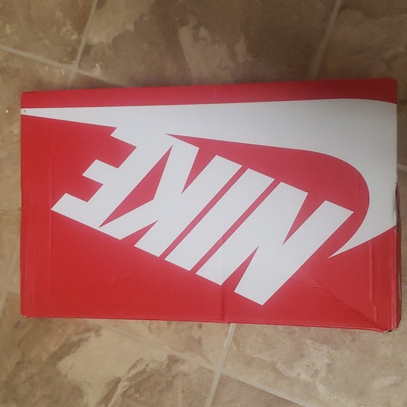 Boys tennis shoes - Picture 11 of 12